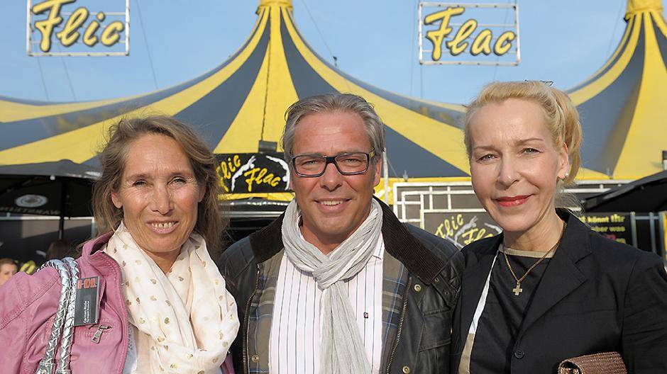 Kirsten Hofes (re.) mit ihrem Lebensgefährten und TOP-Magazin-Repräsentantin Carmen...