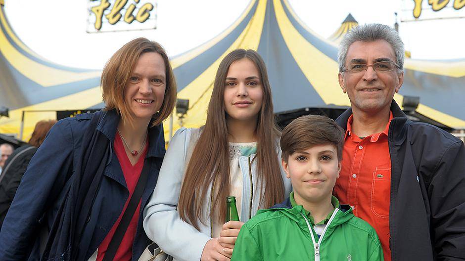 Reza Gahderi mit Familie...