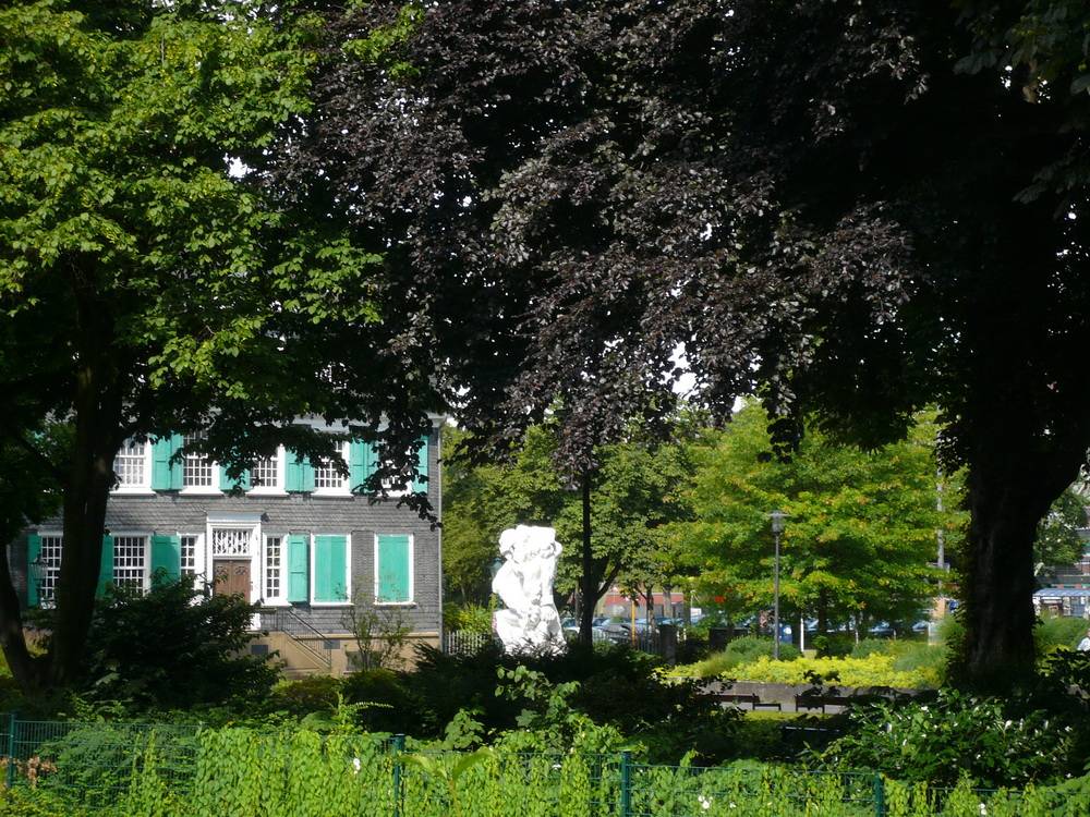  Blick auf das Engels-Haus in Wuppertal. 