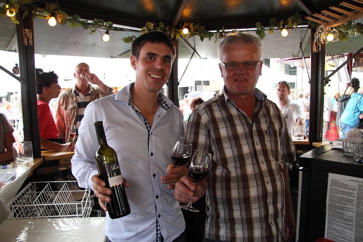 Wein, Sekt und Gesang