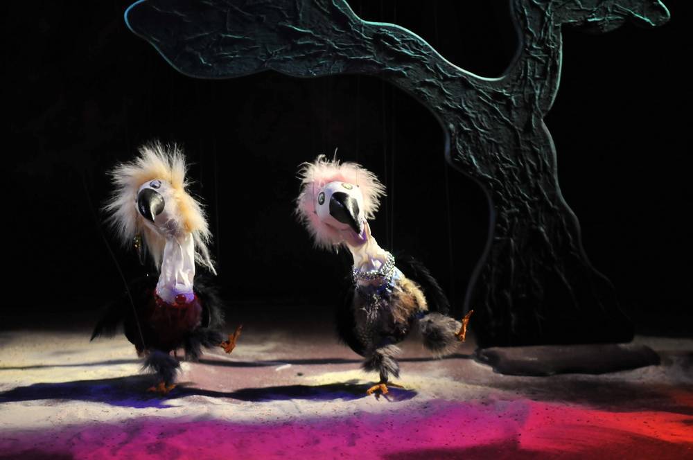  Die Figuren ziehen die Besucher in ihren Bann. 