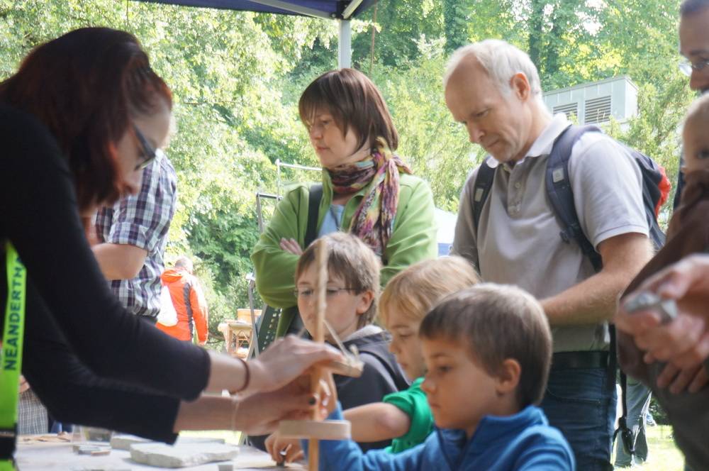  Mitmachen ist bei vielen Aktionen während des Sommerfestes im und um das Neanderthal Museum angesagt. 