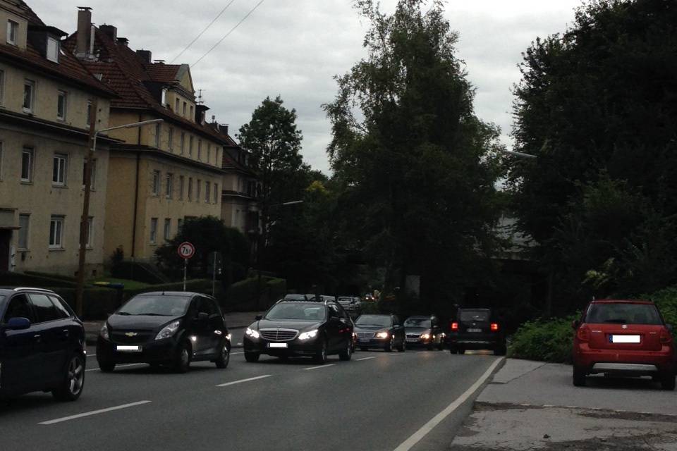  Der Otto-Hausmann-Ring war verstopft. 