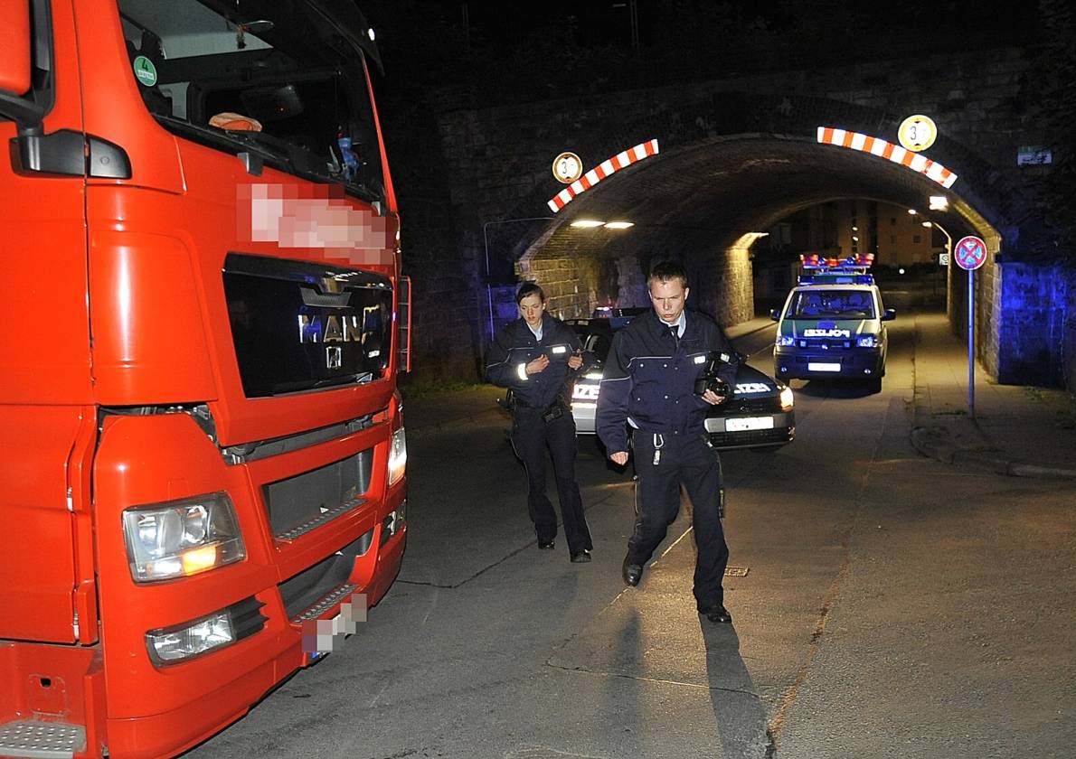  Die Polizei sperrte die Unfallstelle für drei Stunden. 