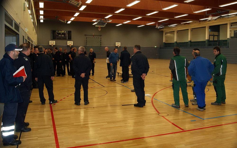 Sportzentrum Süd: Turnhallen als Unterkunft für Flüchtlinge