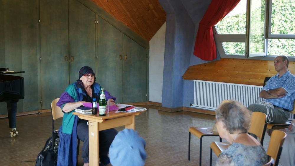  Auch eine Lesung mit „Straßen-Else“ Ingrid Stracke durfte in Unterbarmen nicht fehlen. 