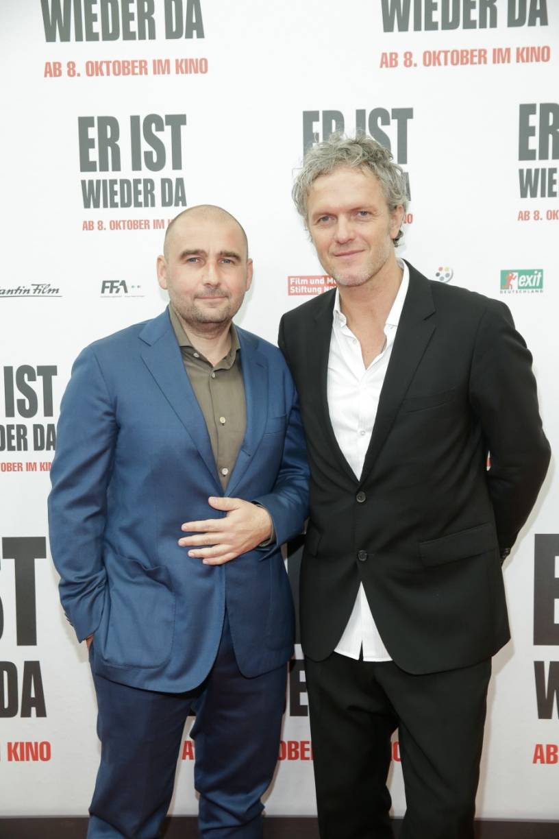  Christoph Müller (re.). bei der Premiere in der Hauptstadt. 