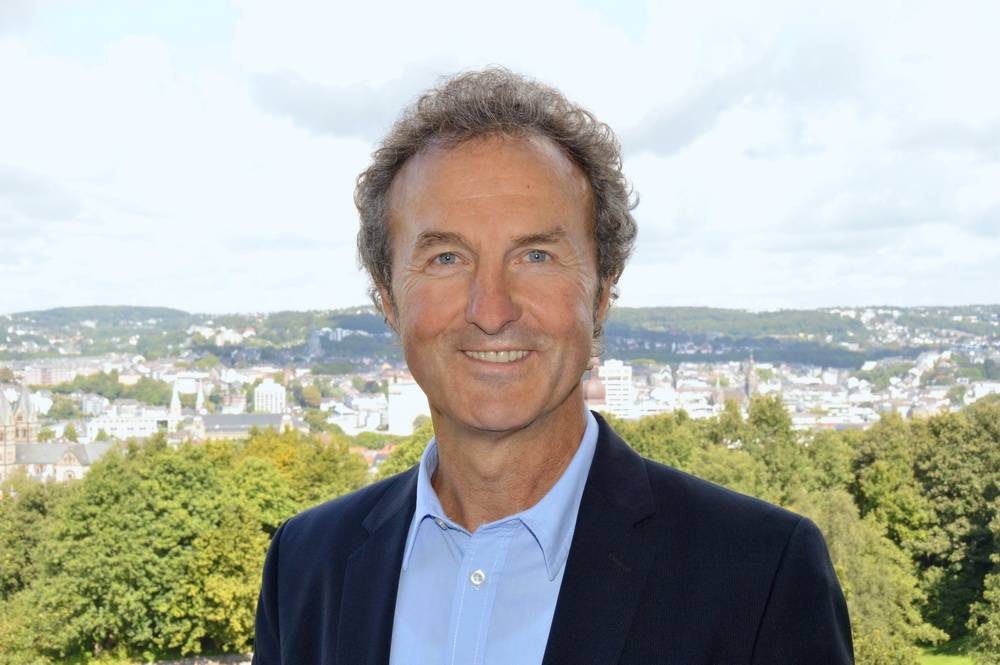  Dr. Theodor Stemper. 