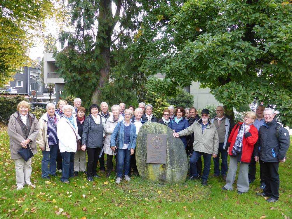  Die Gruppe am Markt. 
