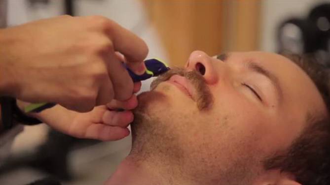 Video: Schnurrbärte für die gute Sache