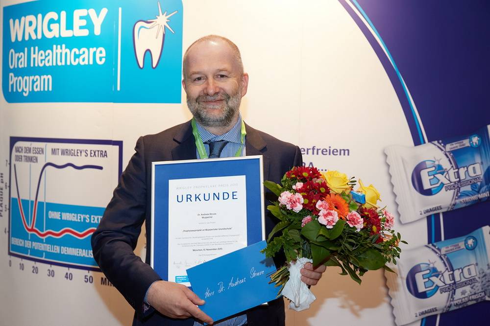 Auszeichnung für Wuppertaler Zahnarzt