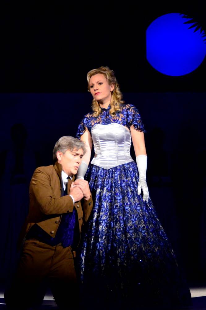  Elena Fink als Constanze in Rostock, demnächst in Düsseldorf und Frankfurt. 