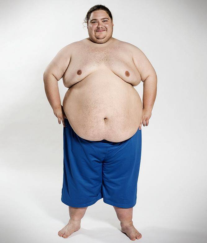  Mark aus Vohwinkel stand bis zu seinem Einstieg bei „The Biggest Loser“ auf XXL-Portionen undsah auch so aus. Im Rahmen der Show nahm er 50 Kilogramm ab. 