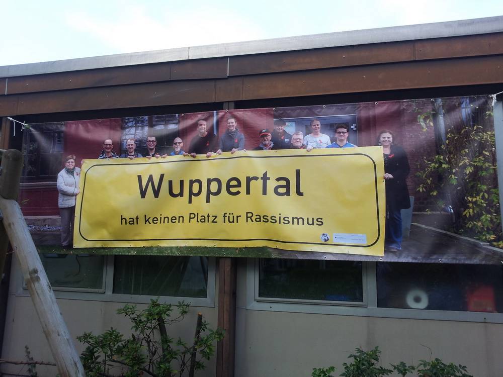  Klare Botschaft an der Fassade. 