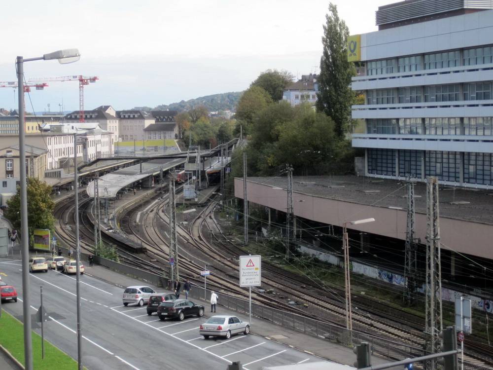  Nichts geht mehr am Wochenende am Wuppertaler Hauptbahnhof. 