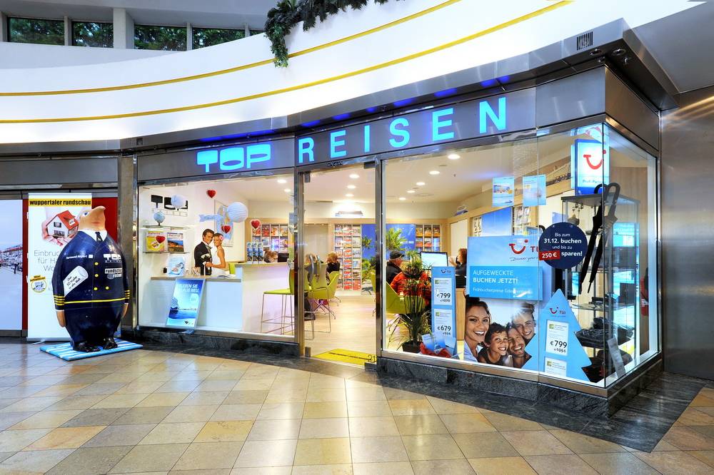  TOP Reisen in der zweiten Etage der Rathaus-Galerie in Elberfeld. 