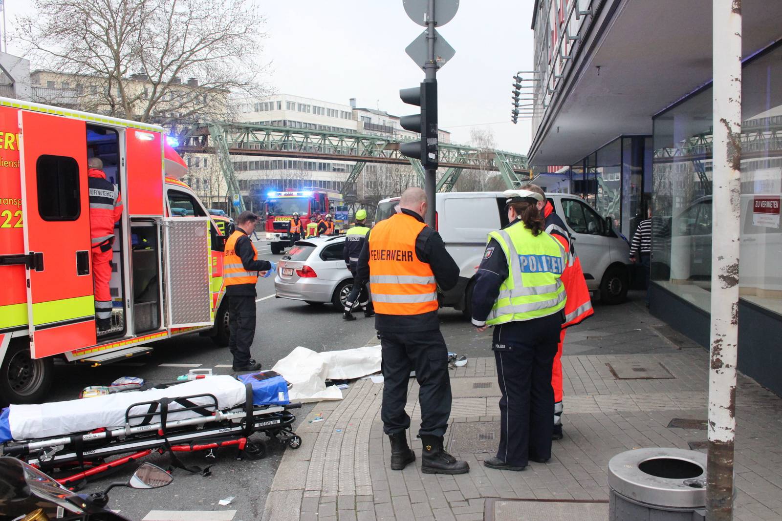  Die Einsatzkräfte konnten dem Mann nicht mehr helfen. 