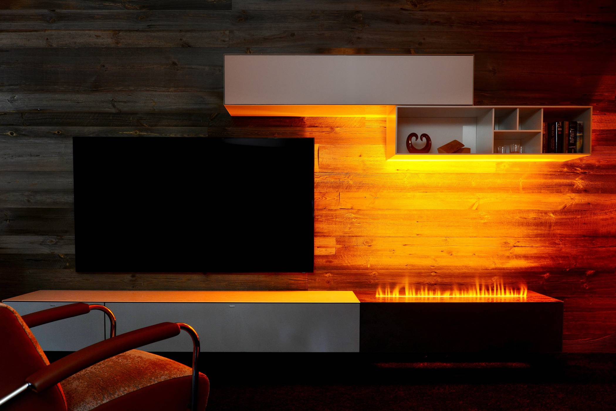 Ein ganz heißer Interior-Design-Tipp: Smart Flame von Spectral – live zu sehen bei AUDIO 2000.