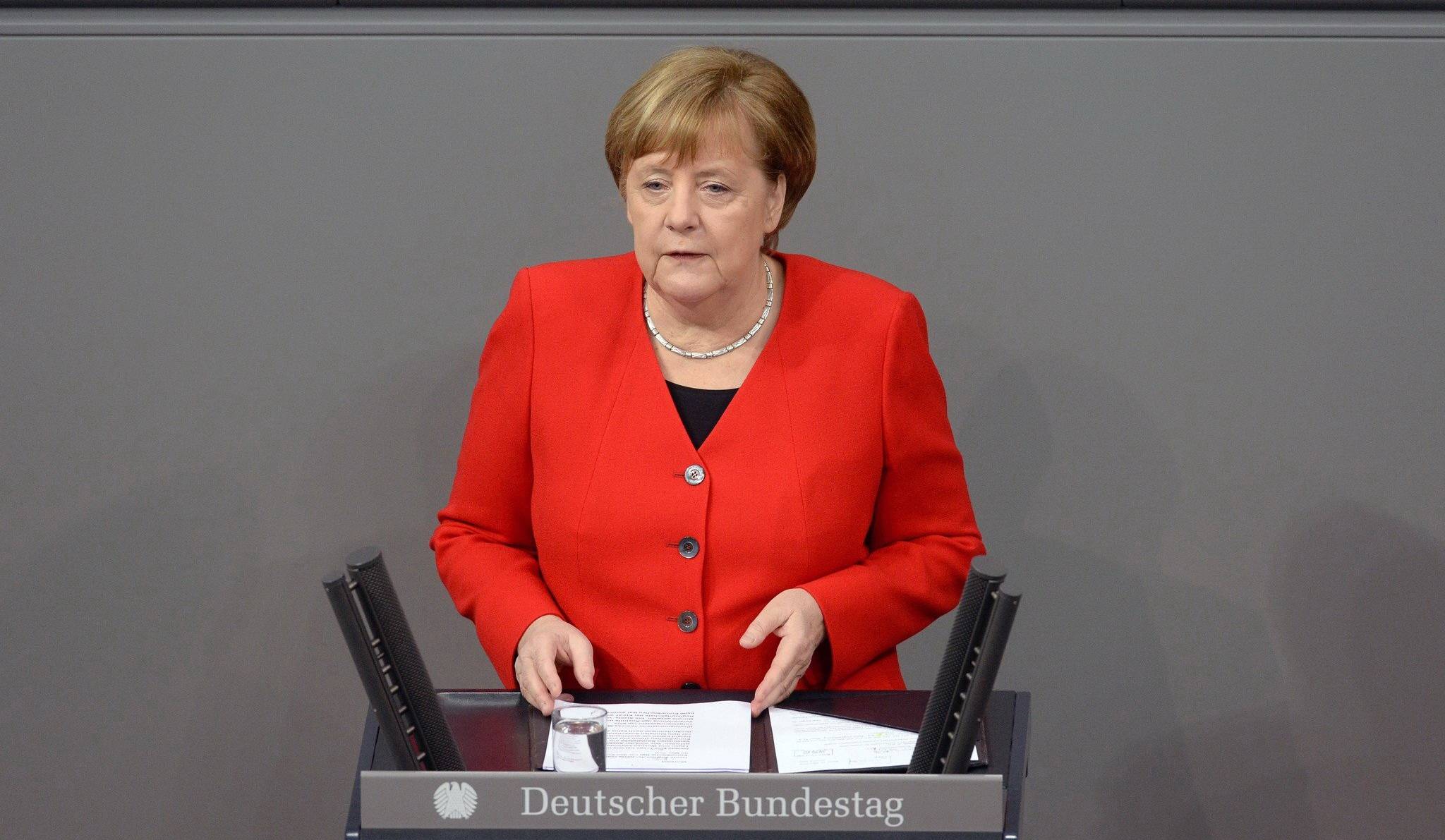 Bundeskanzlerin Merkel besucht die Wuppertaler Junior Uni