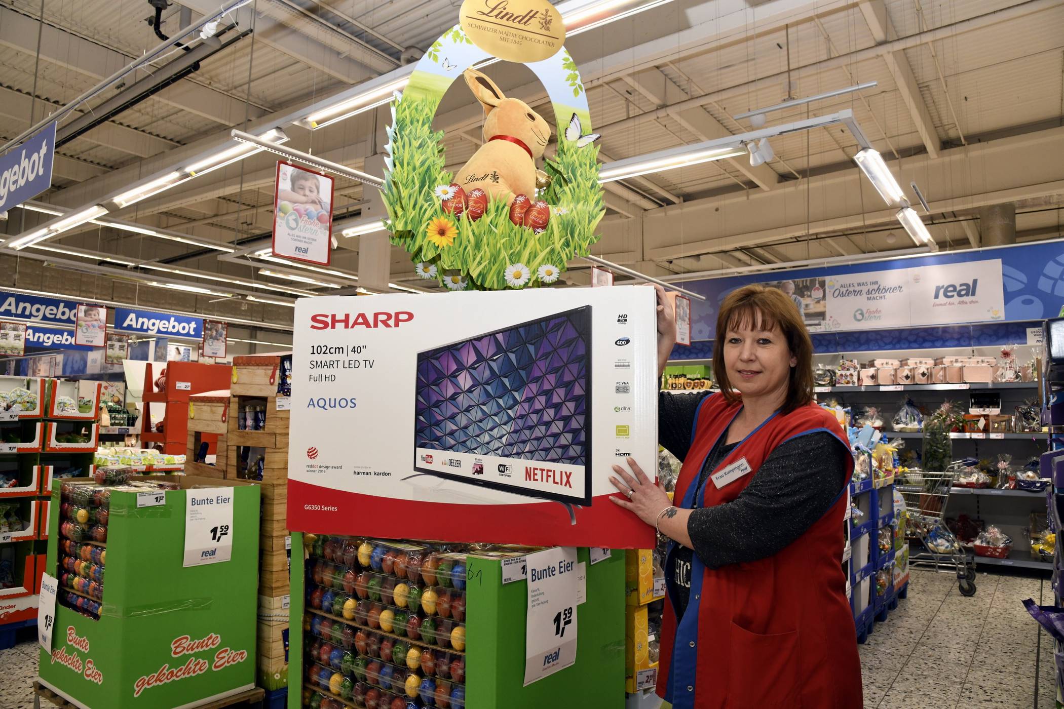  So funktioniert’s: Zeitung durchstöbern Sie unsere heutige Ausgabe nach den vier QR-Codes und scannen Sie jeden mit dem Smartphone. 