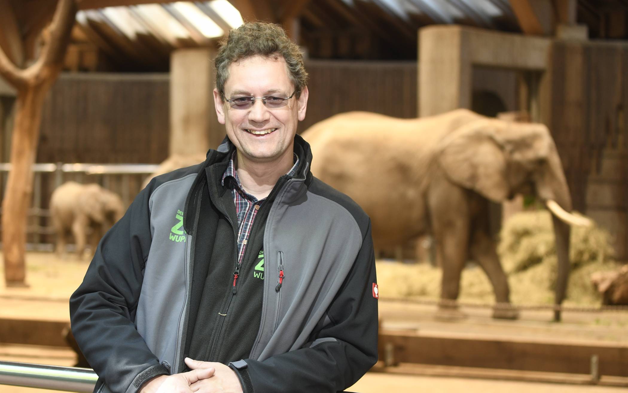 Andreas Haeser-Kalthoff bedankt sich beim Zoo-Verein,