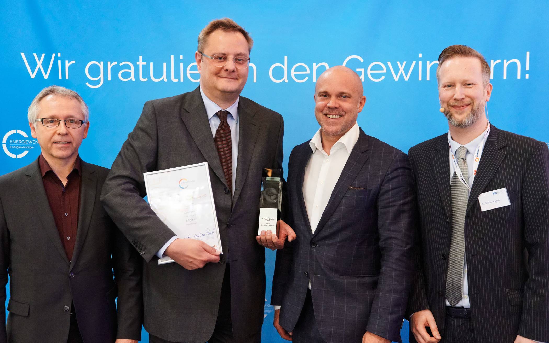  Von links: Horst Dufner (Solar Promotion GmbH), Peter Storch (Vorstandsmitglied WSW Energie &amp; Wasser AG), Markus A.W. Hoehner (EuPD Research und Dr. Martin Ammon (EuPD Research). 