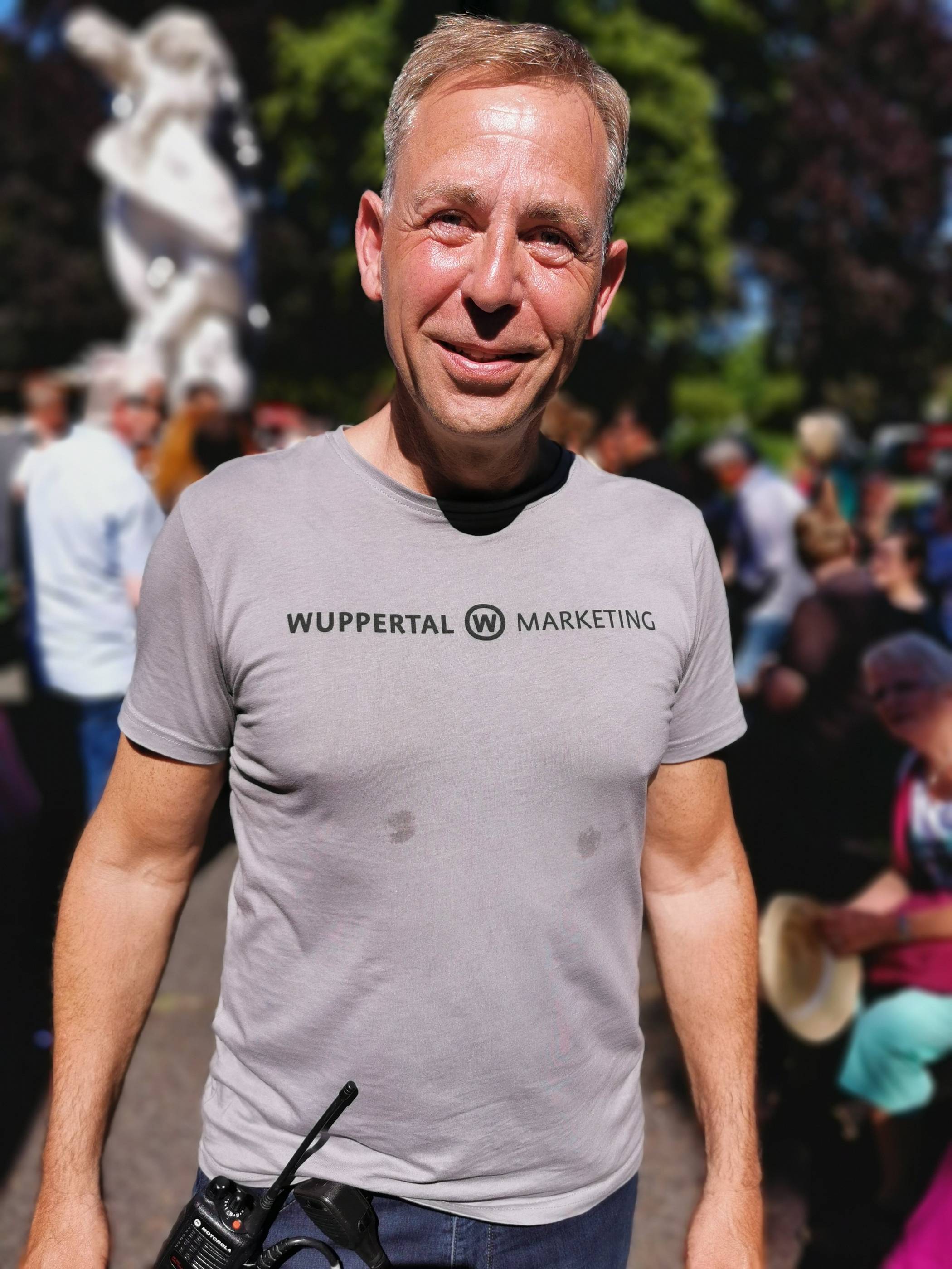 Martin Bang als wandelnder Wuppertal-Botschafter...