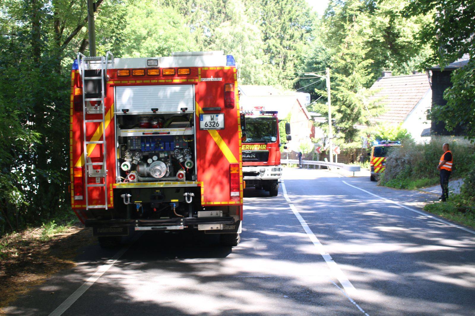 Wuppertaler Feuerwehr löscht Waldbrand