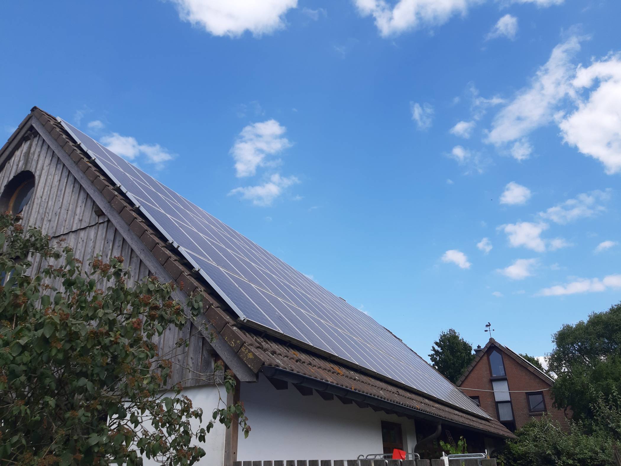  Die Photovoltaikanlage auf dem Schepershof kann bis zu 14.000 Kilowattstunden Strom jährlich produzieren. 
