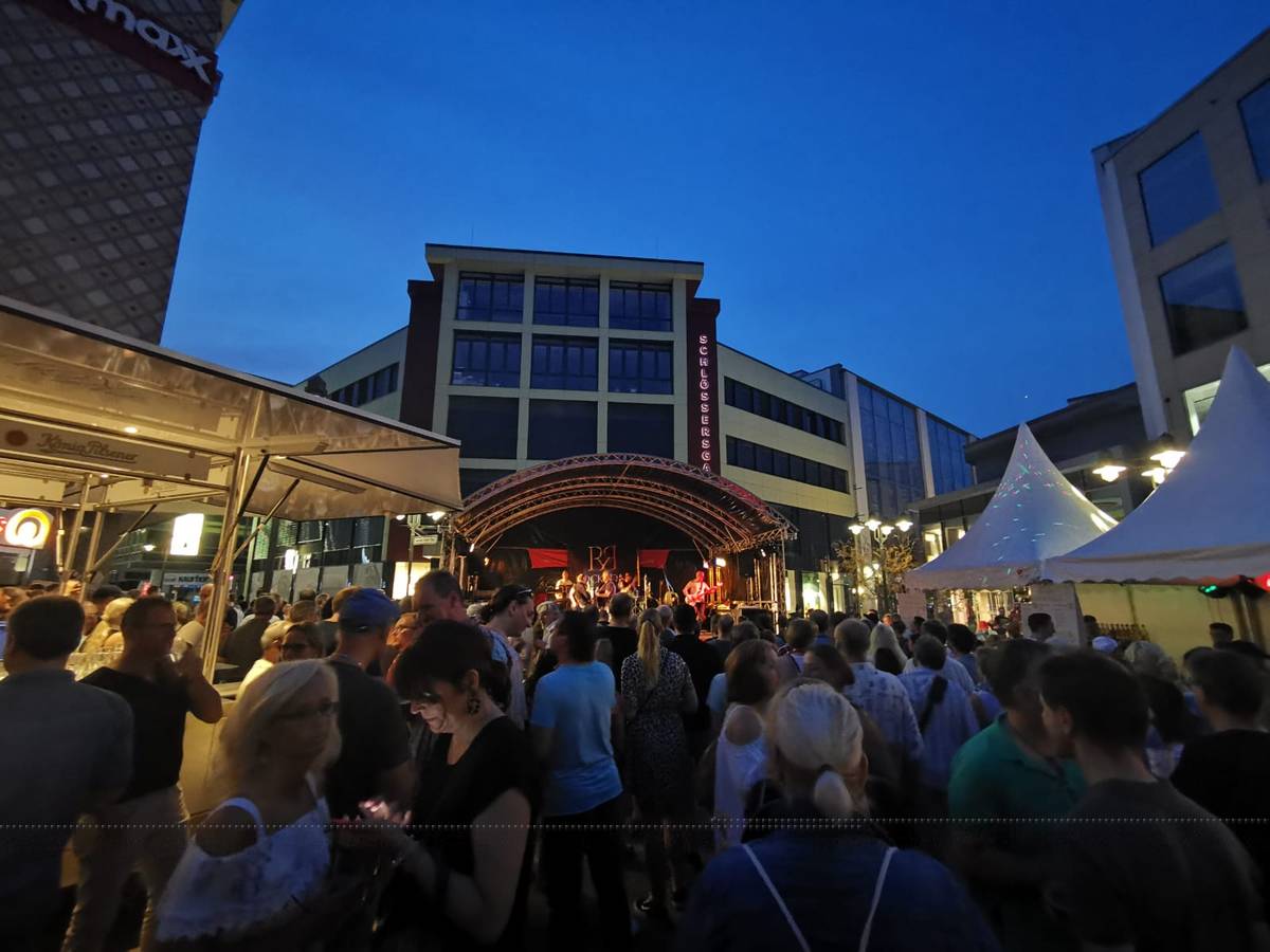 Elberfelder Cocktail: Auftakt bei großer Schwüle
