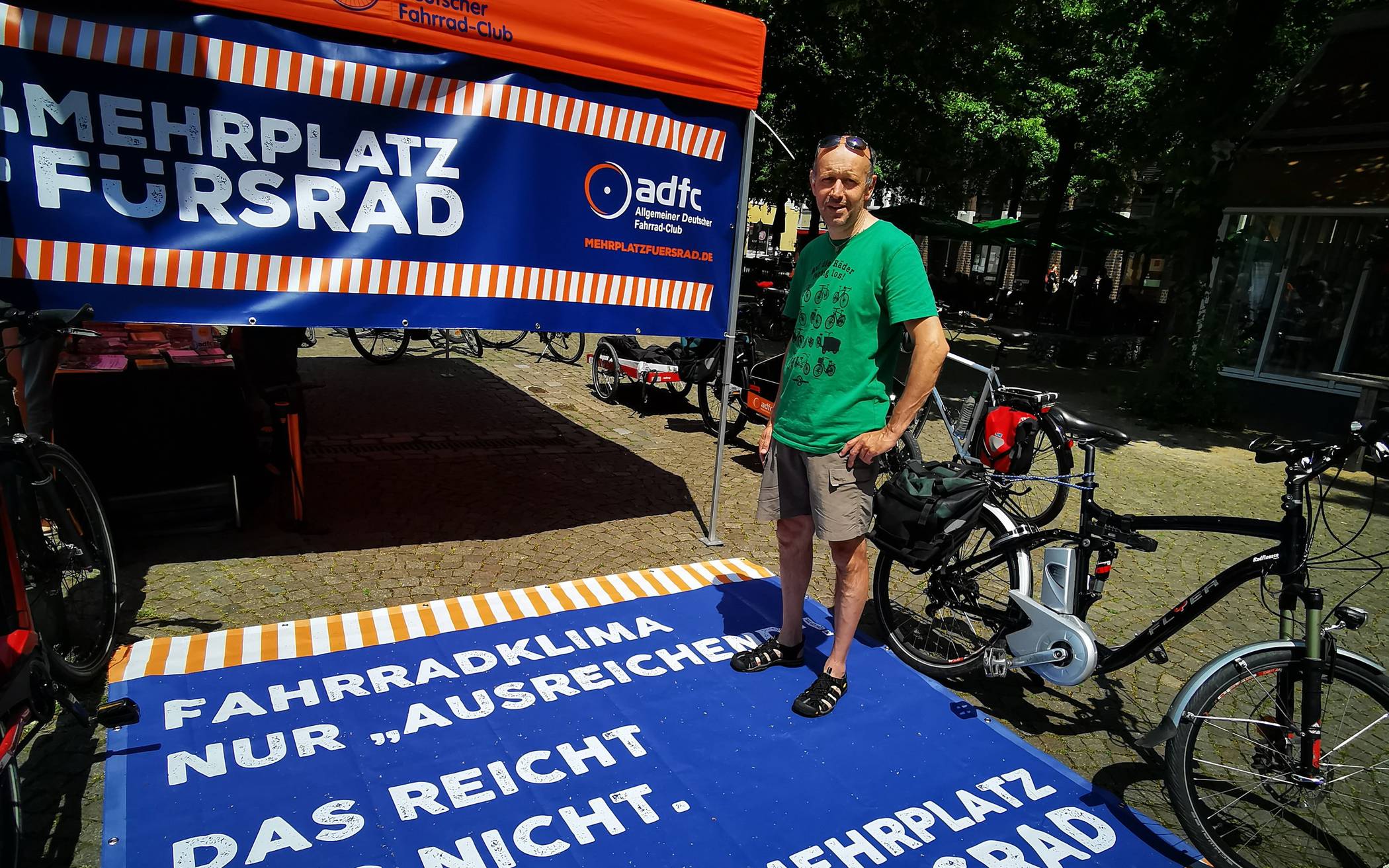  Klaus Lang einer der beiden Vorsitzenden des Allgemeinen Fahrrad-Clubs in Wuppertal, hatte zum Start der Aktion „Stadtradeln“ Ende Juni die Forderung nach „mehr Platz fürs Rad“ ins Blickfeld gerückt. 