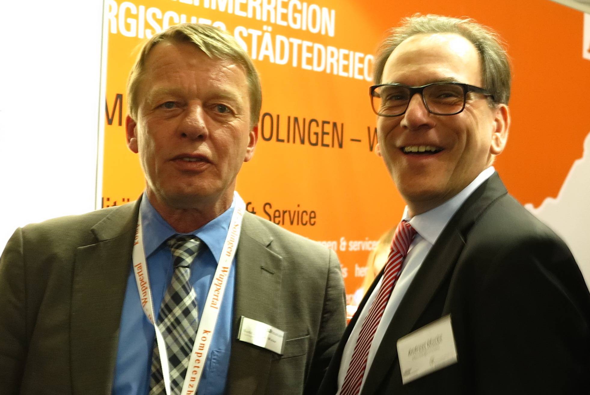 Remscheids Oberbürgermeister Burkhard Mast-Weisz (links) und