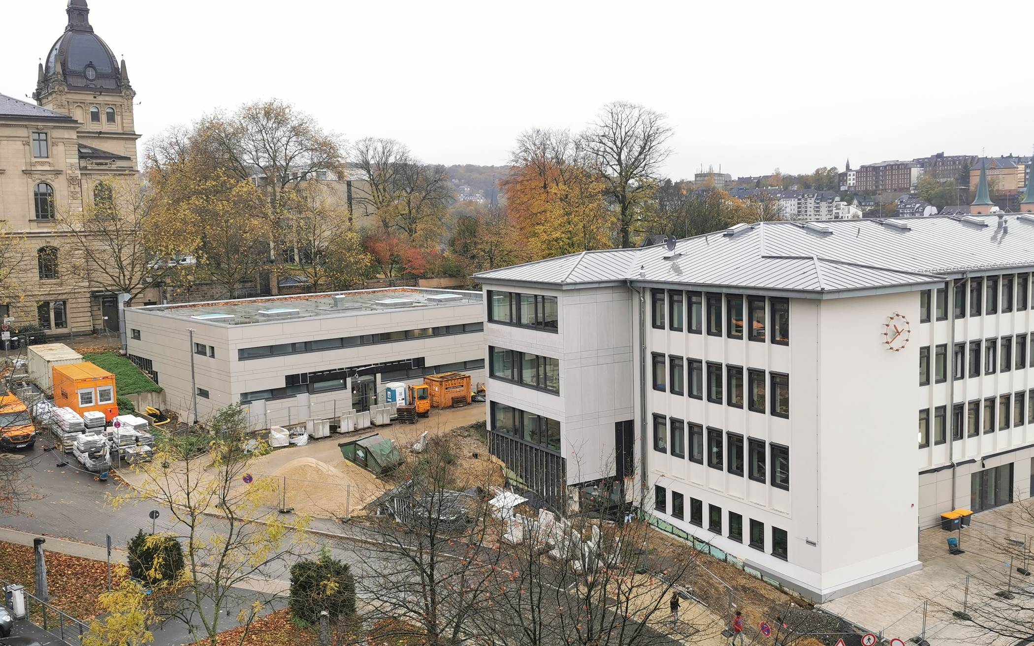  Eines der zahlreichen Bauprojekte ist die Sanierung des Dörpfeld-Gymnasiums. 