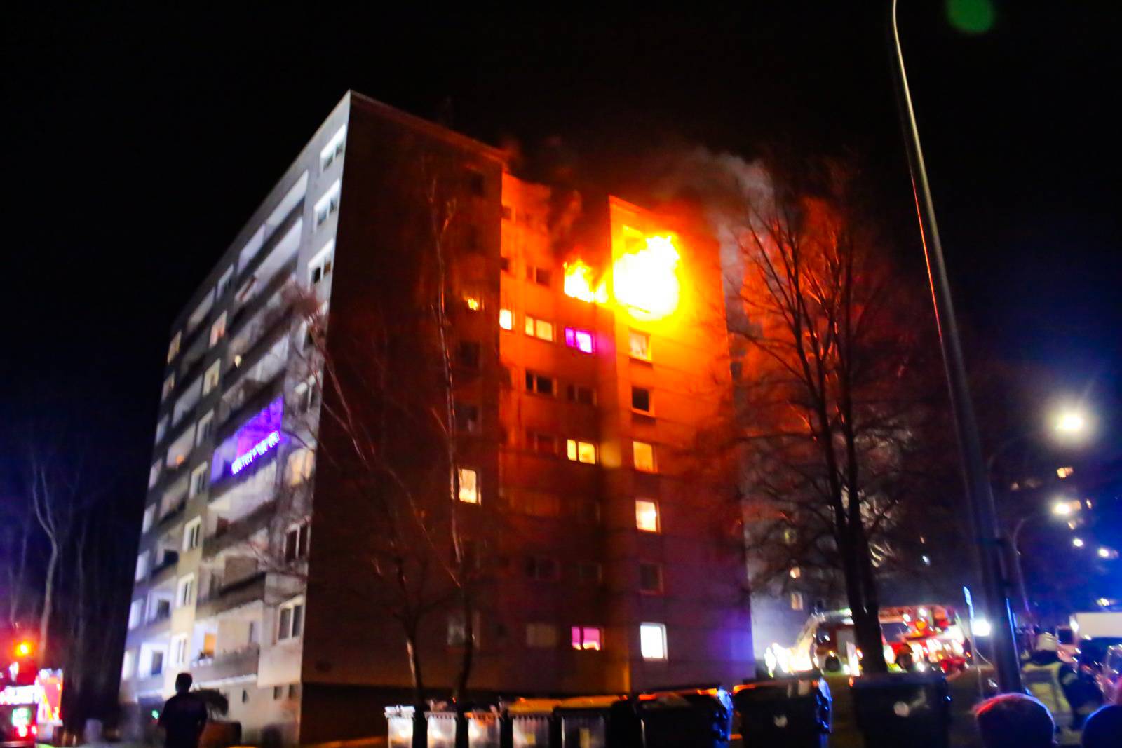 75 Menschen aus Wuppertaler Hochhaus evakuiert
