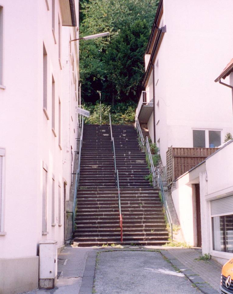 Treppe an der Bogenstraße wird erneuert