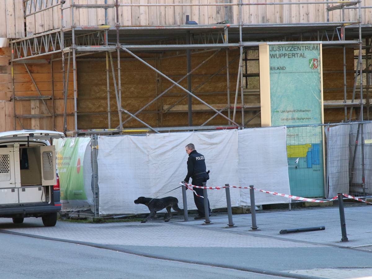 Bombendrohung am Wuppertaler Landgericht
