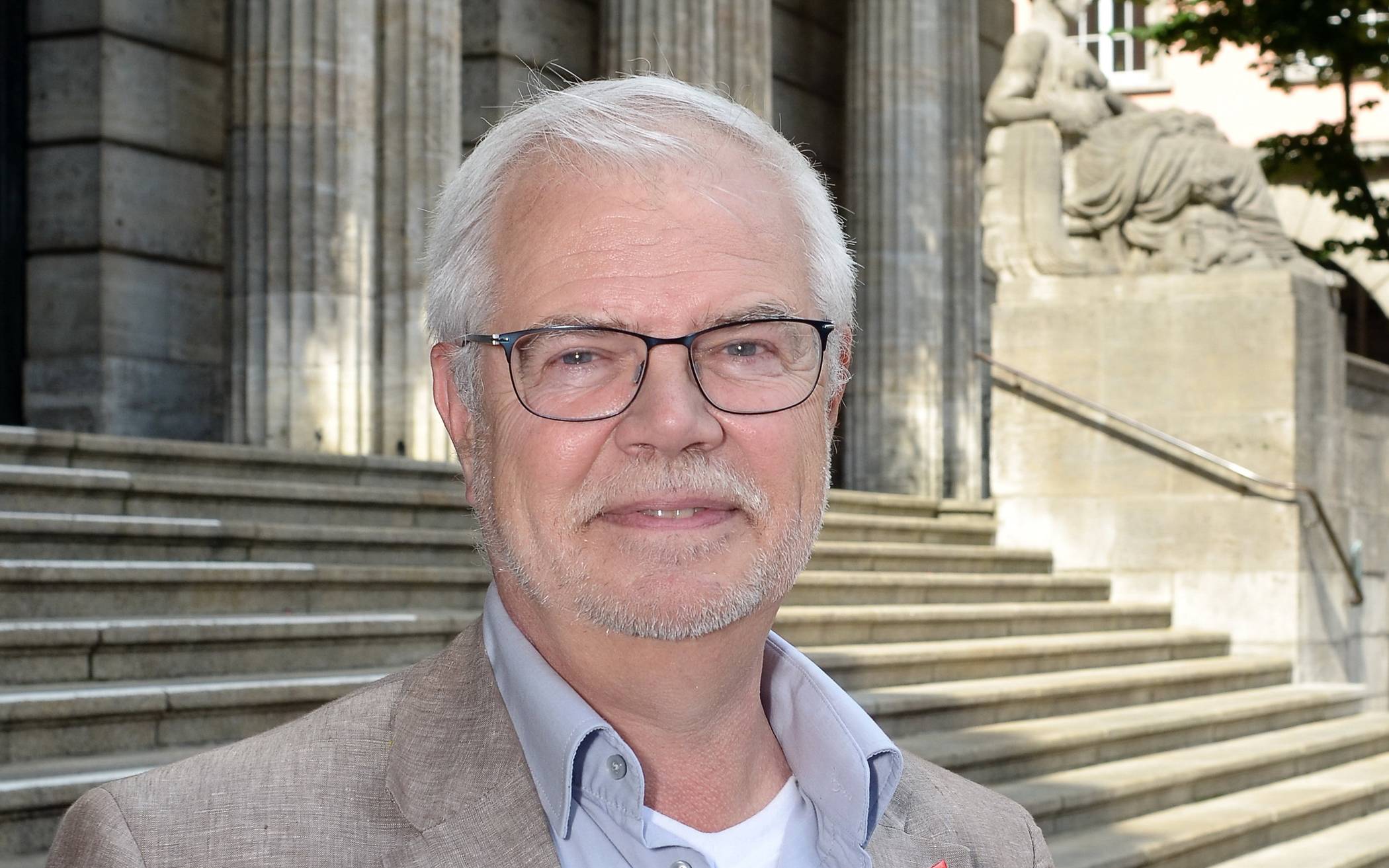  Bernhard Sander (Linke) kandidiert für das Amt des Oberbürgermeisters. 