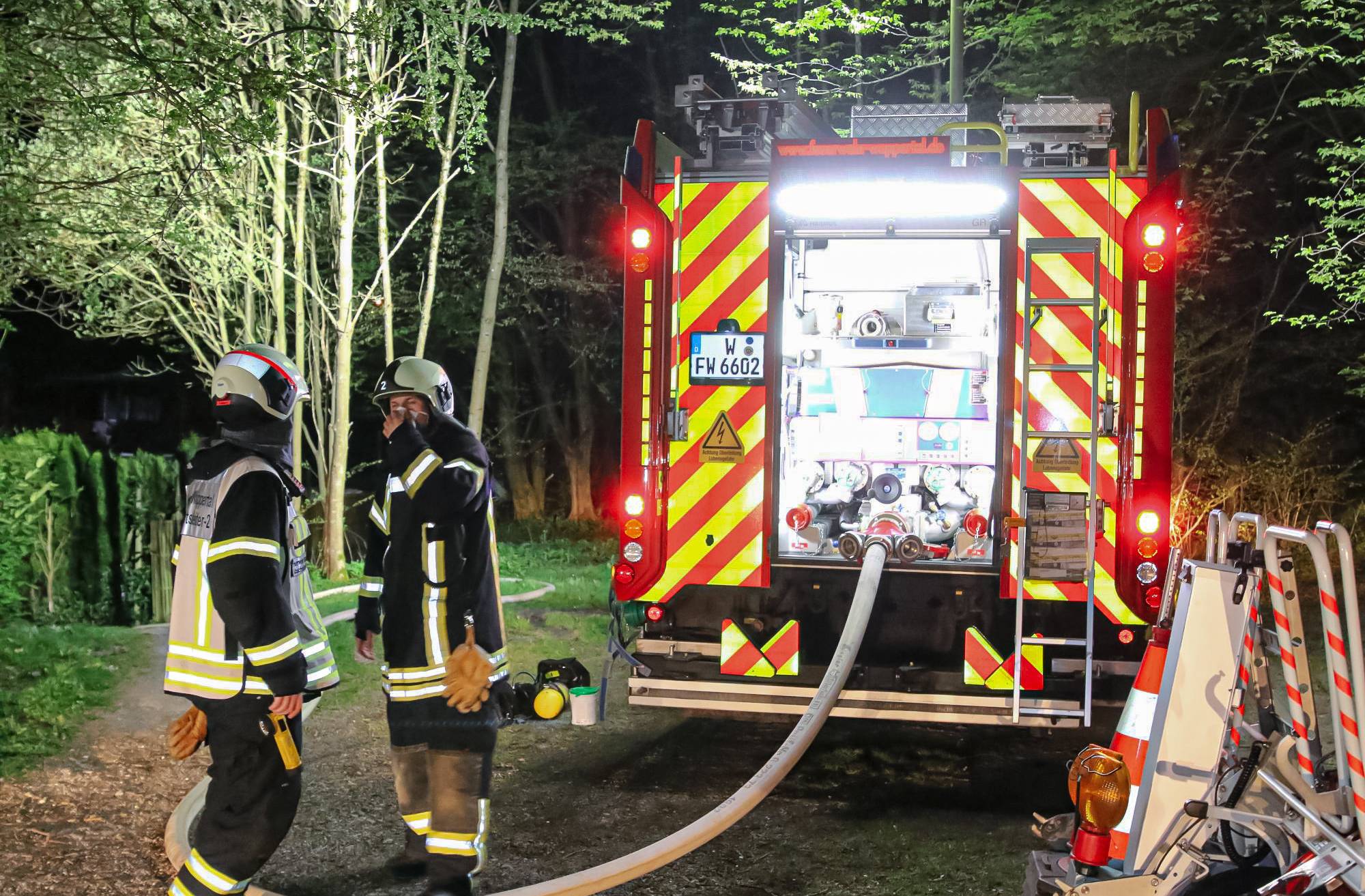 In der Nacht zu Ostersonntag (11. April 2020) brach in der Gartensiedlung Blombach in...