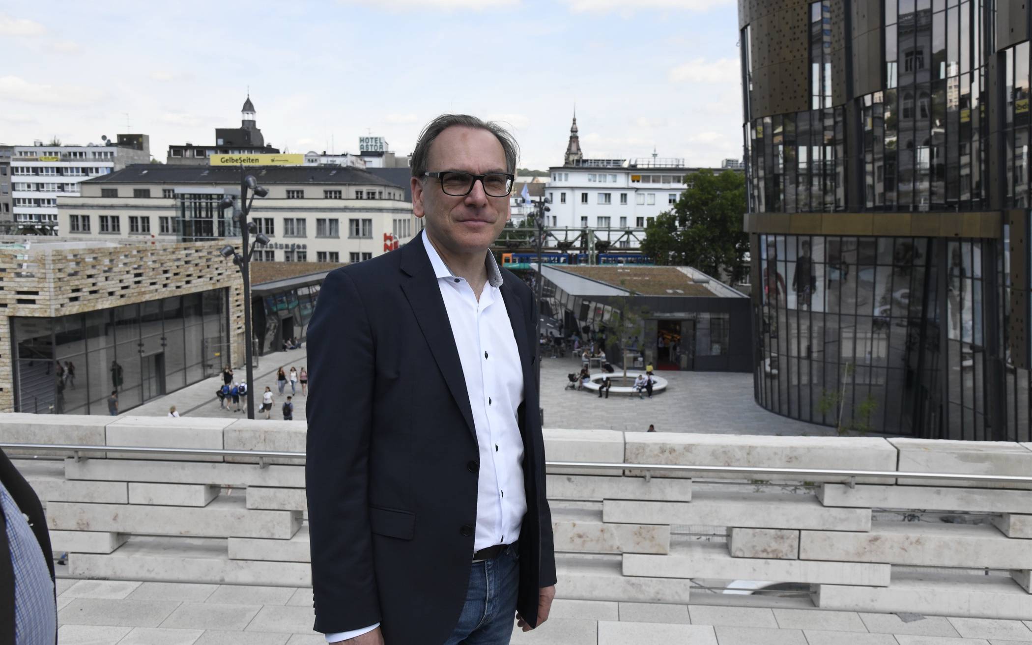 OB Mucke: „Konjunkturpaket hilft Wuppertal“