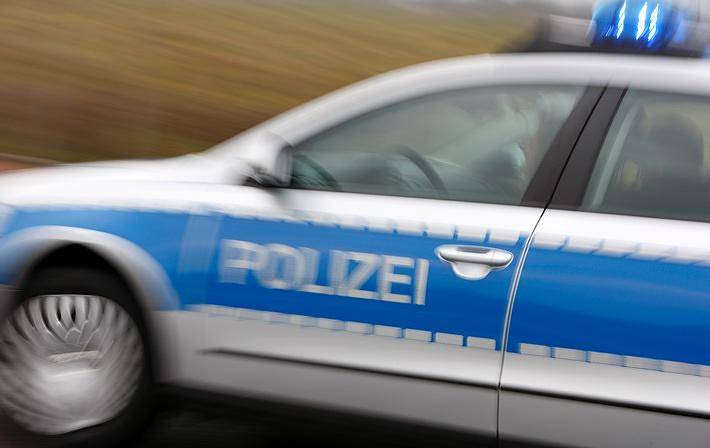 Mann beschädigt 50 Autos in Wuppertal-Sonnborn