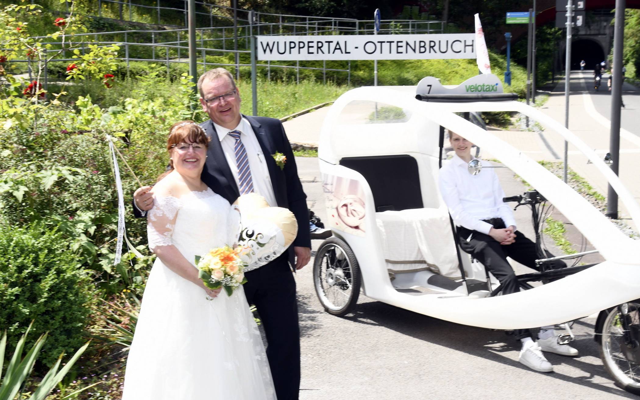 WR Brautpaar Stengel Velo Taxi