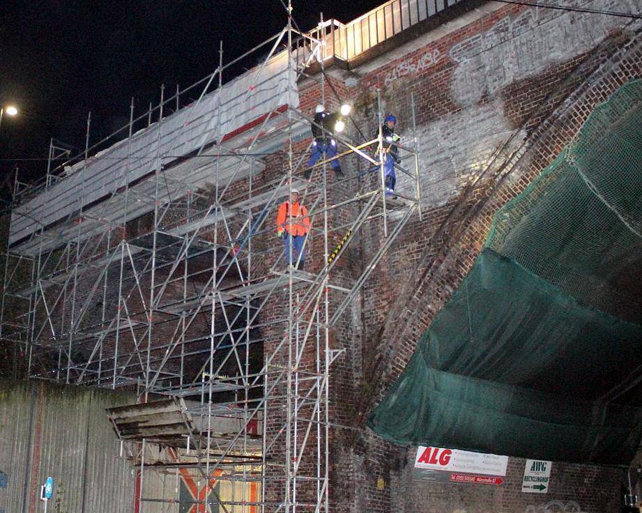 Gerüst am Westkotter Viadukt wird abgebaut