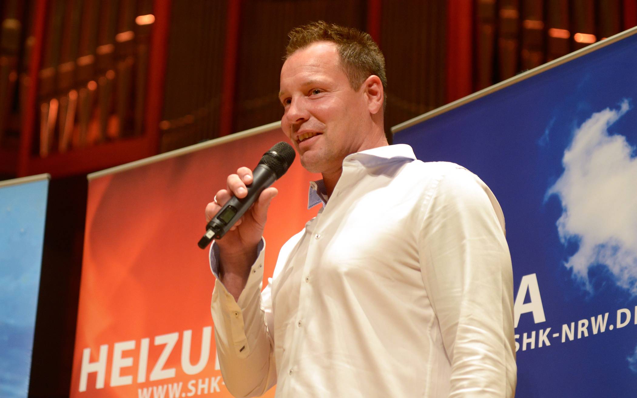 Der neue Lehrwart Tim van...