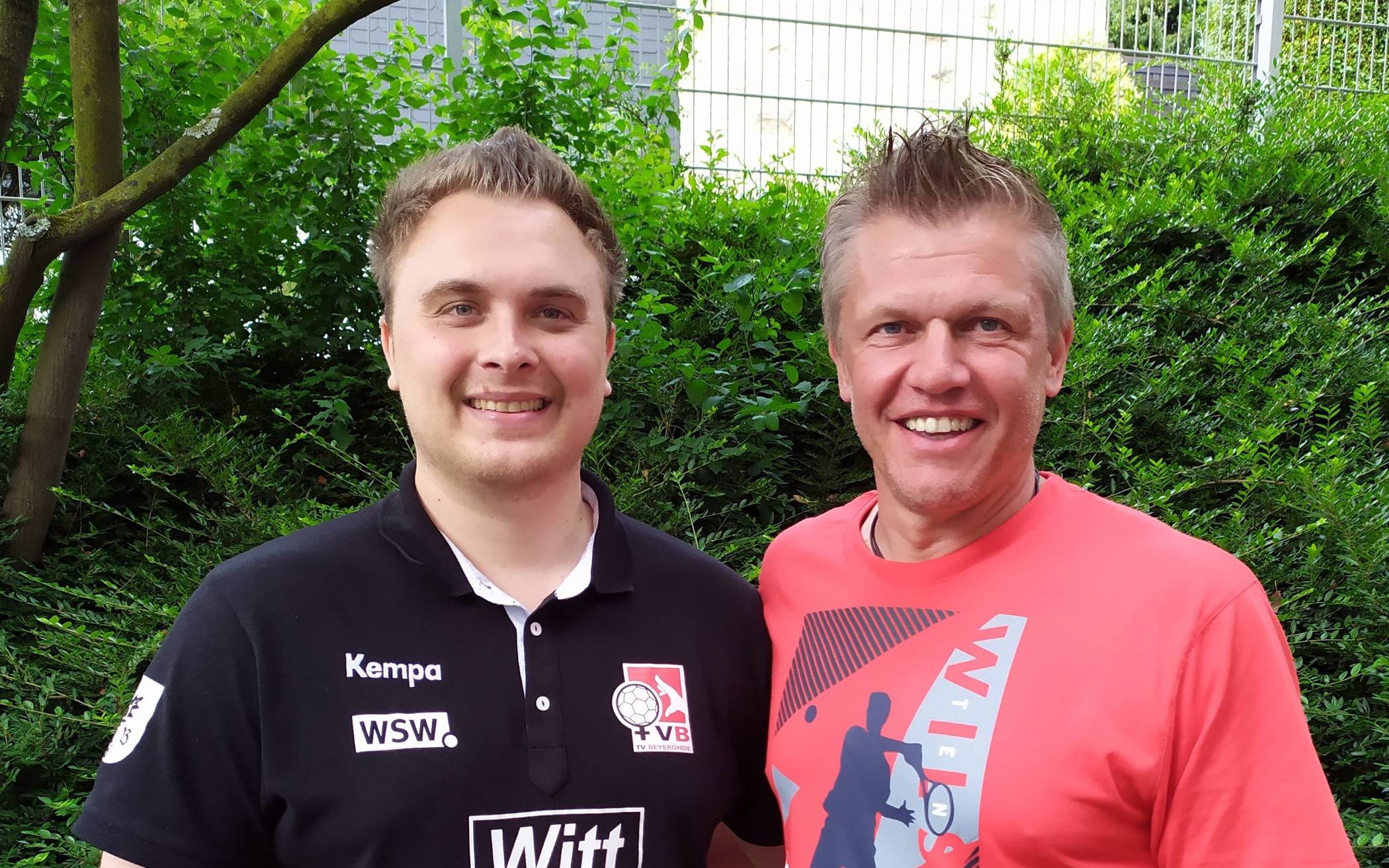  Der neue TVB-Coach Dominik Schlechter und sein Co-Trainer Michael Schmidtmann. 