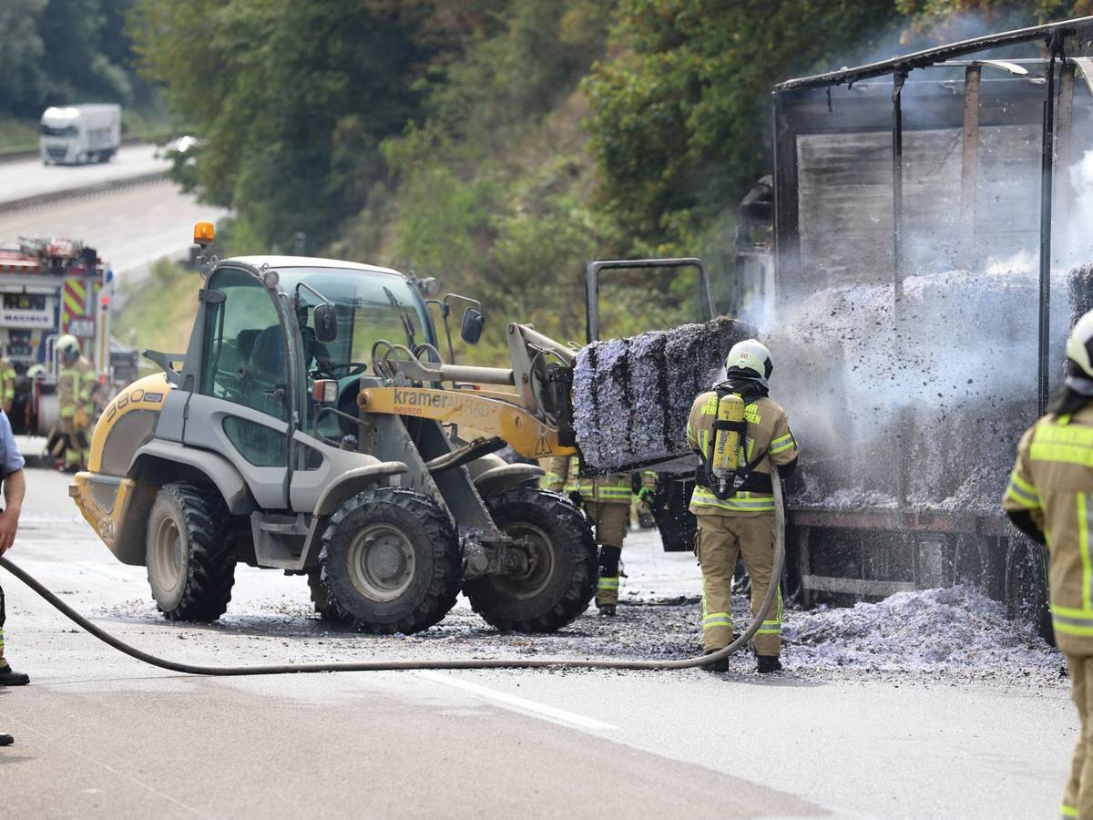 Lkw geriet in Flammen
