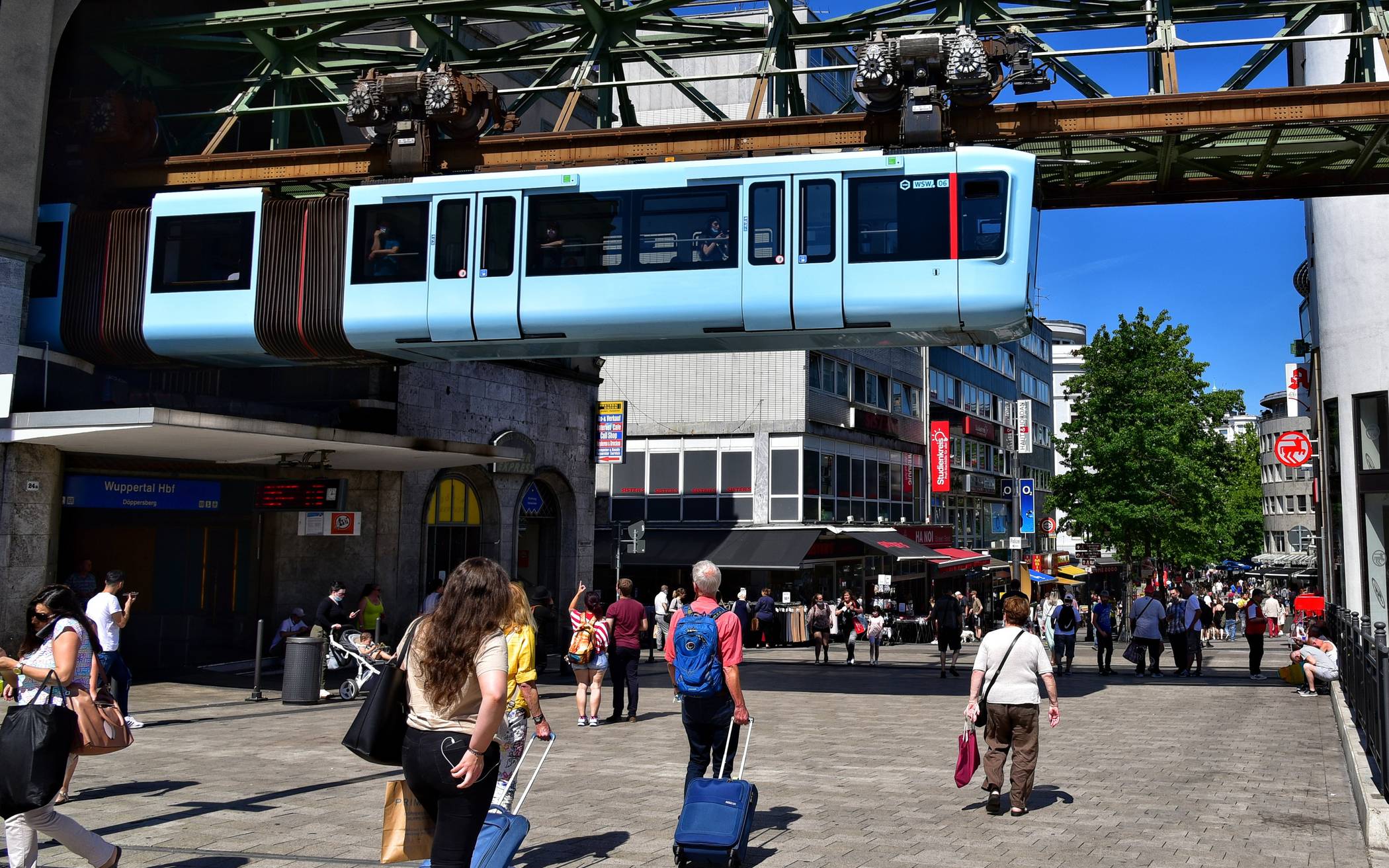  Wuppertal grüßt aus dem Bergischen Land – allerdings nicht über offizielle städtische Social-Media-Accounts. 