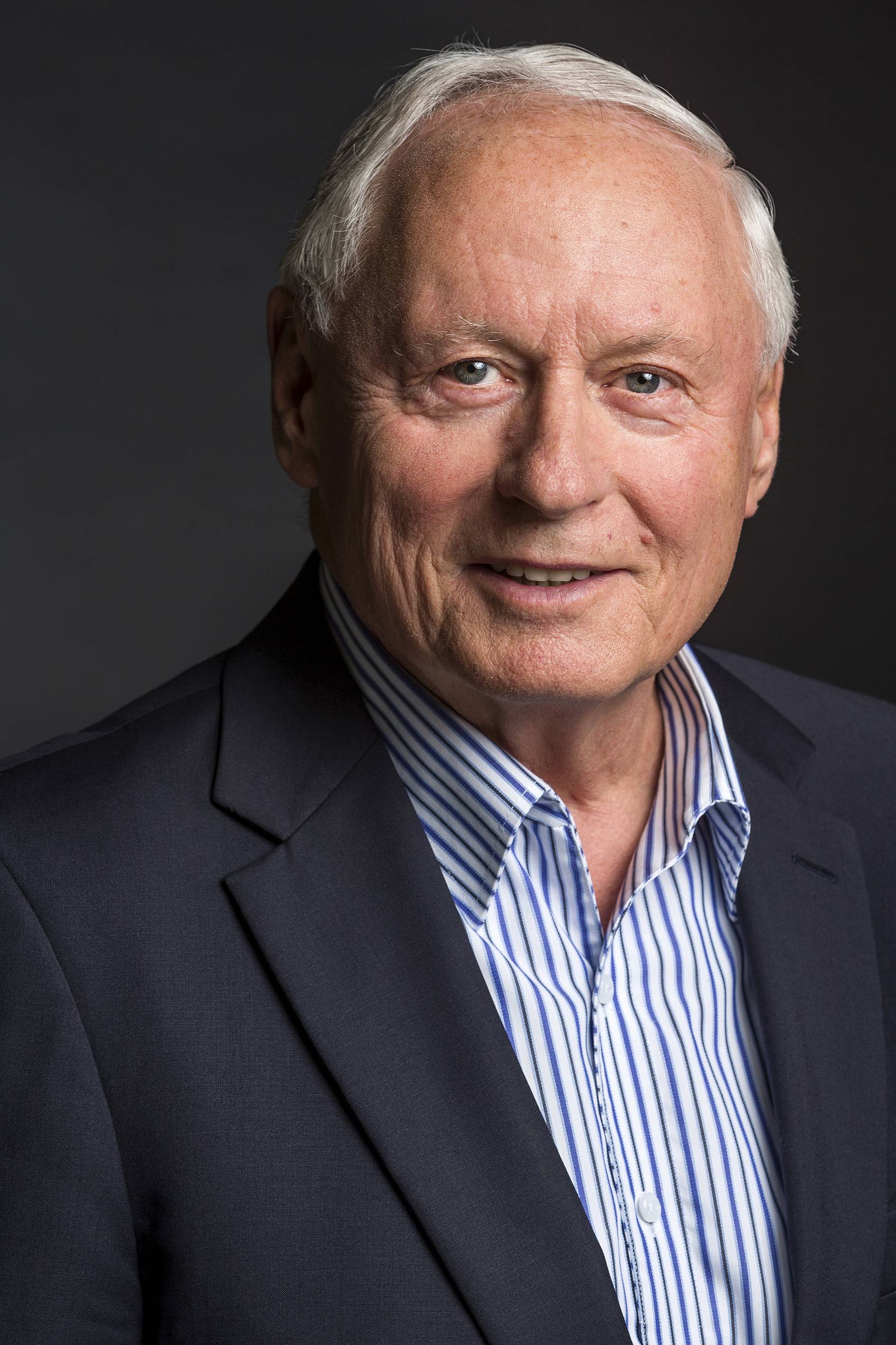 оскар лафонтен фото. о́скар лафонте́н. оскар лафонтен. лафонтен германия. оскар лафонтен.