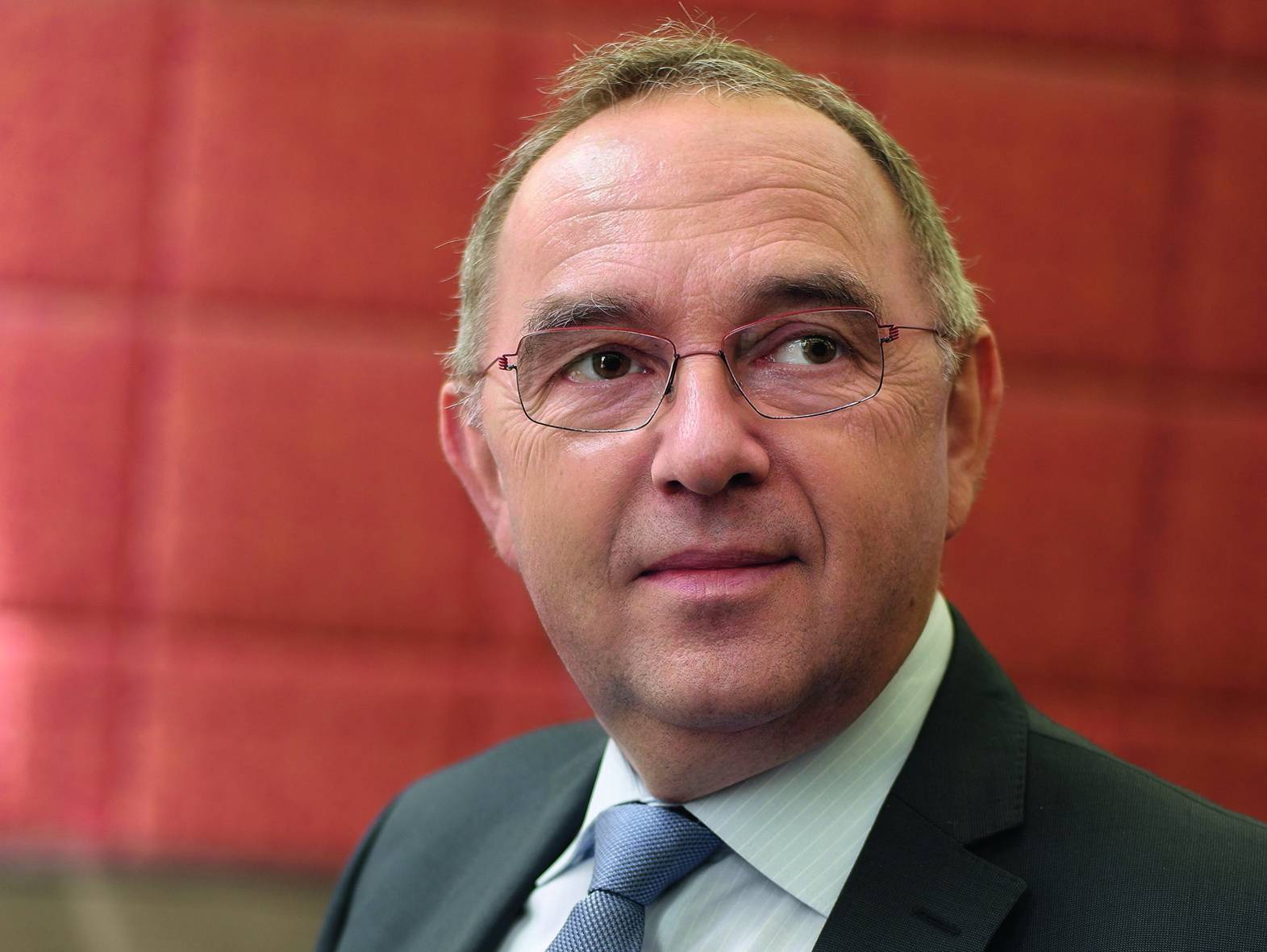 SPD-Vorsitzender Walter-Borjans diskutiert in Wuppertal