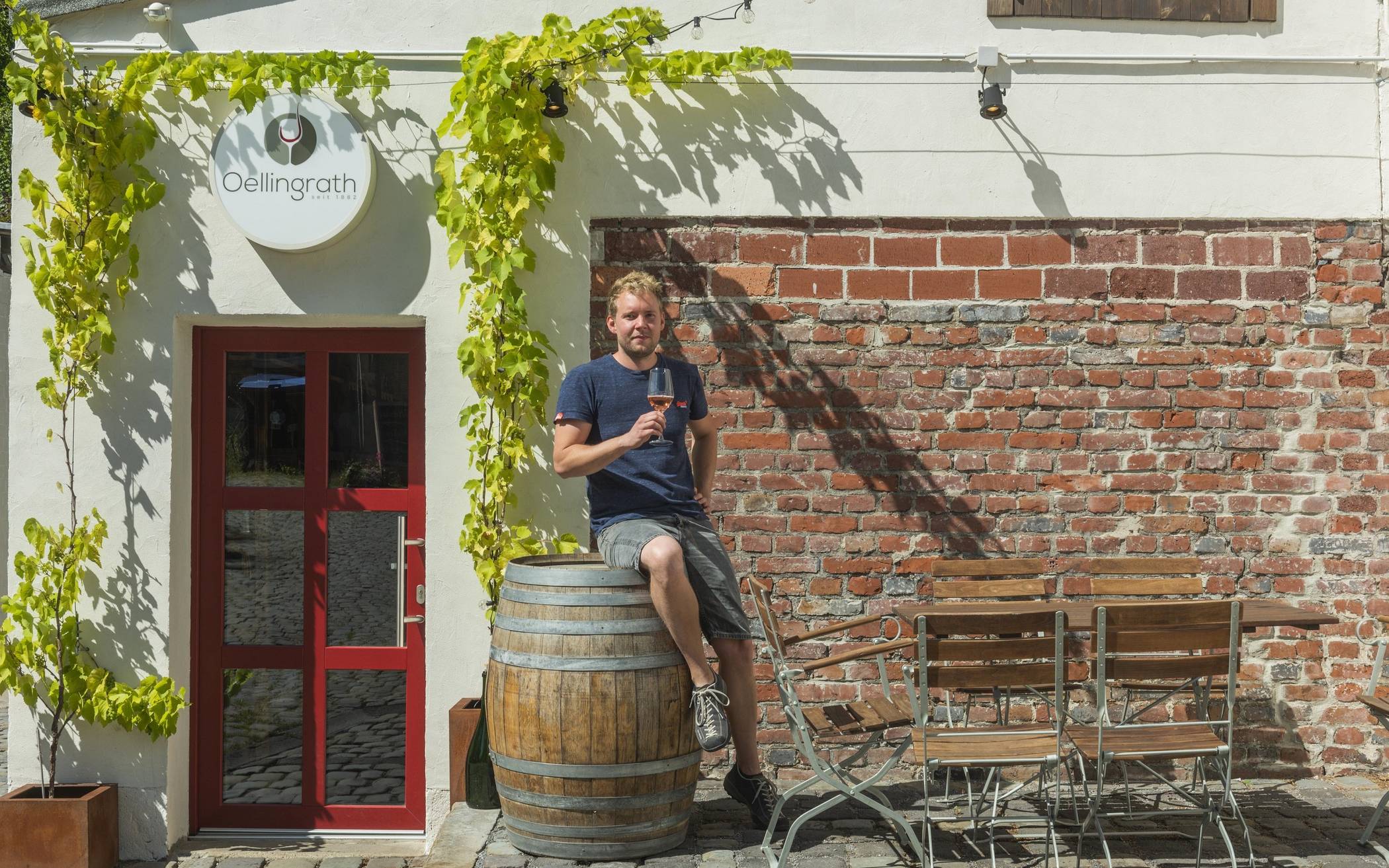  Paul Morhenn möchte einen eigenen Online-Shop für seine Weinhandlung Oellingrath aufbauen 