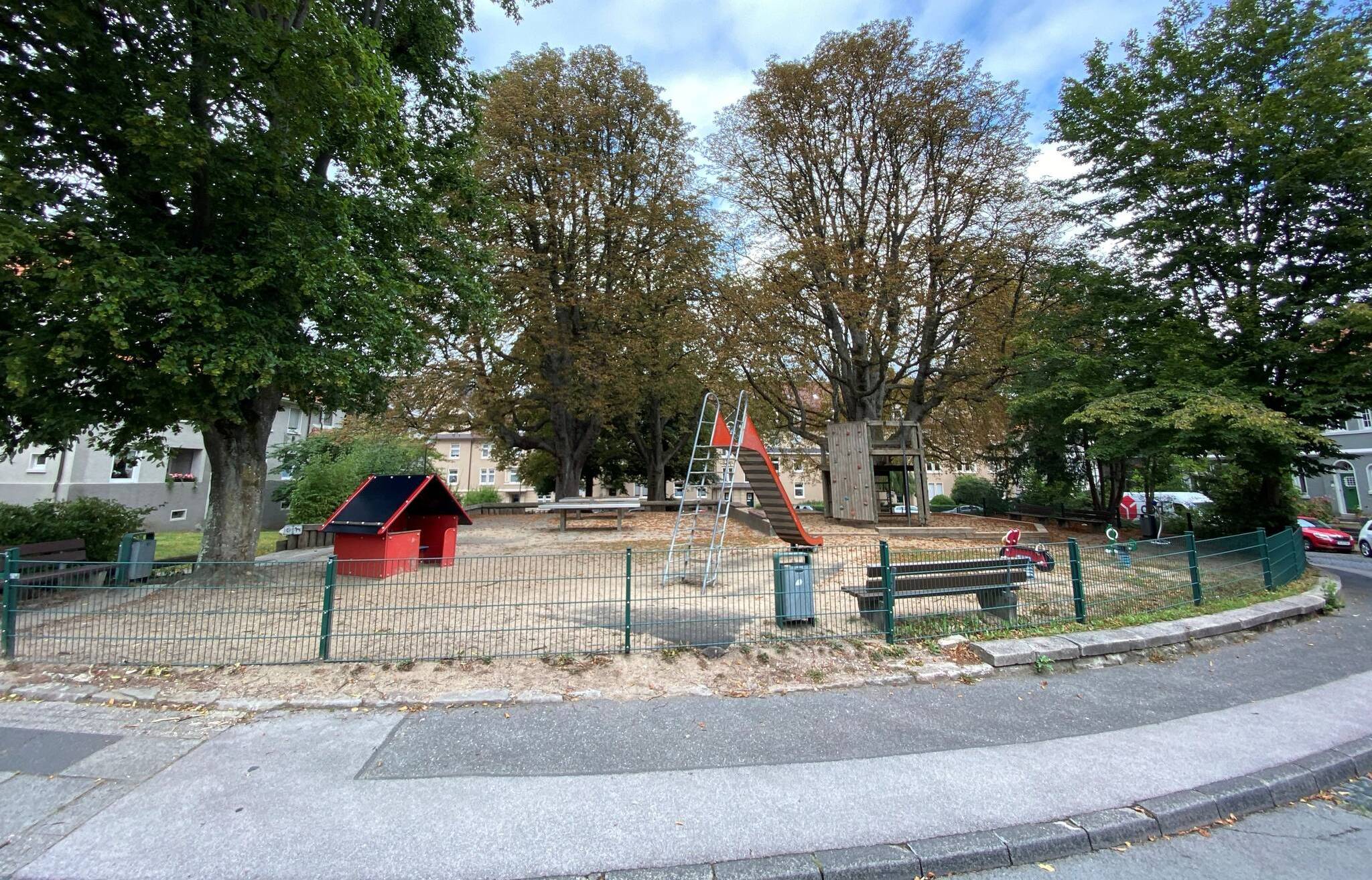 Der Frankenplatz ist das Herz des Viertels, hier findet einmal im Jahr ein...